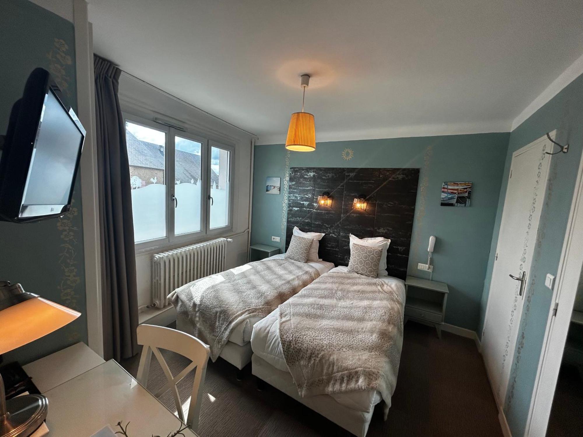 Au Soleil D'Or Hotel Pontaubert ภายนอก รูปภาพ