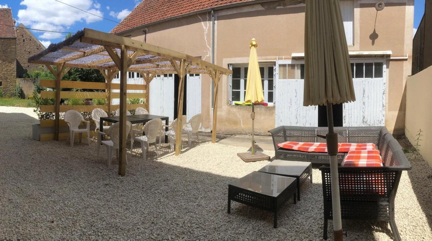 Au Soleil D'Or Hotel Pontaubert ภายนอก รูปภาพ